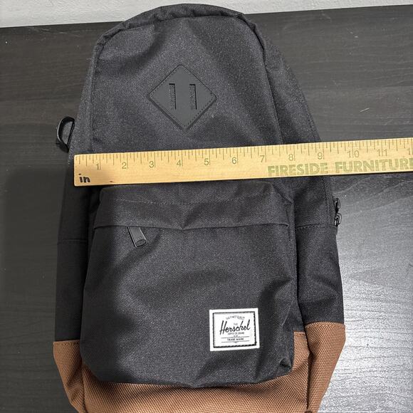 Herschel Supply Co. Two-Tone Crossbody Sling Bag with Logo Patch - Picture 5 of 6